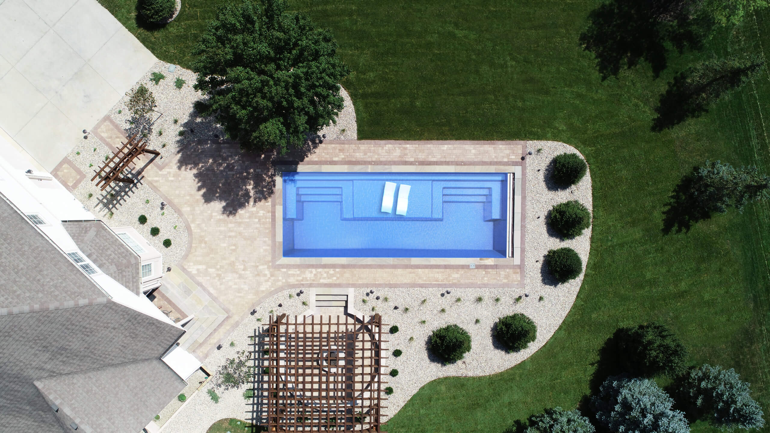 Magnate Model from Thursday Pools